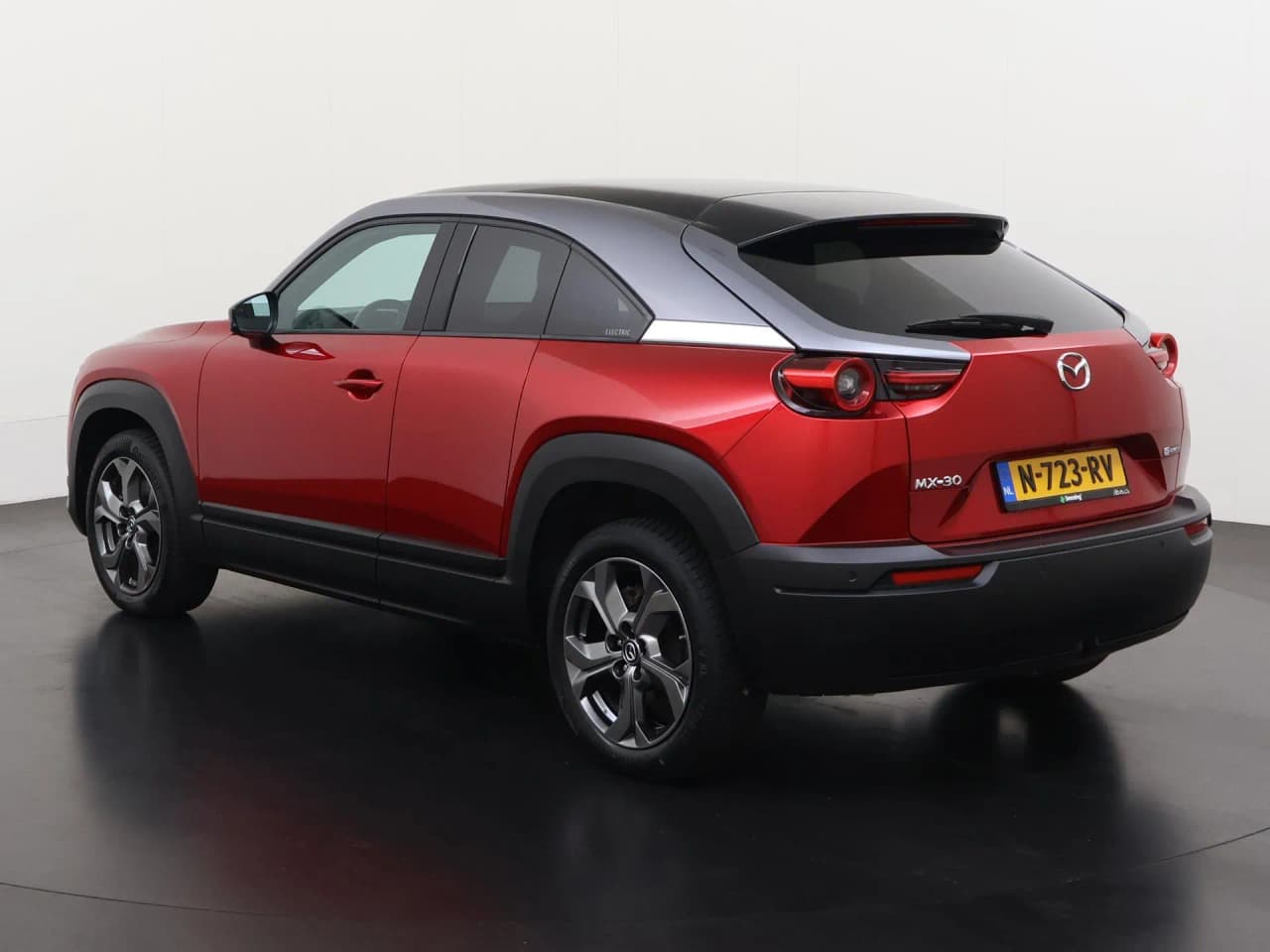 Mazda MX-30 e-SkyActiv 145 First Edition 36 kWh, photo 7 of 36