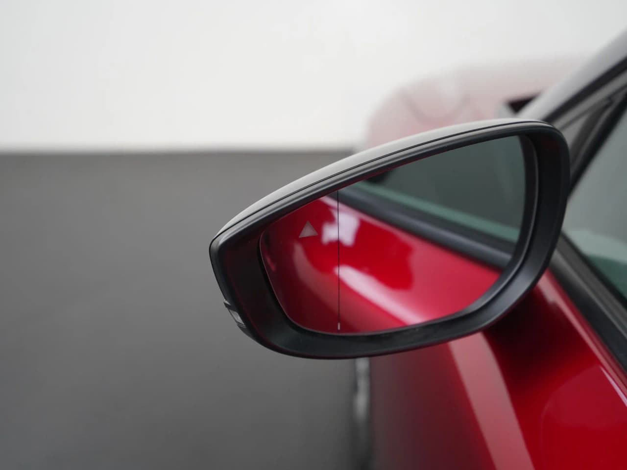 Mazda MX-30 e-SkyActiv 145 First Edition 36 kWh, photo 26 of 36