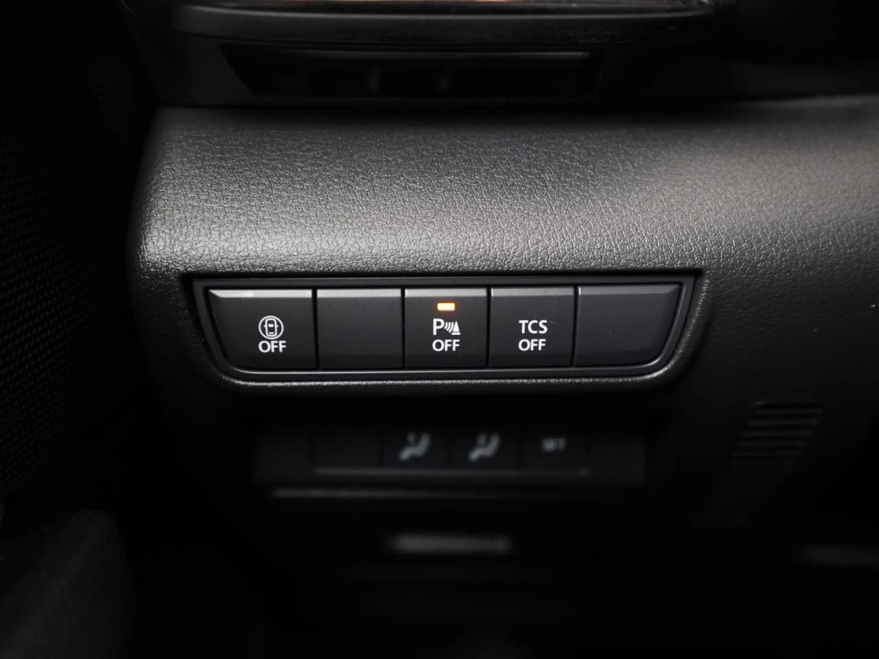 Mazda MX-30 e-SkyActiv 145 First Edition 36 kWh, photo 32 of 36