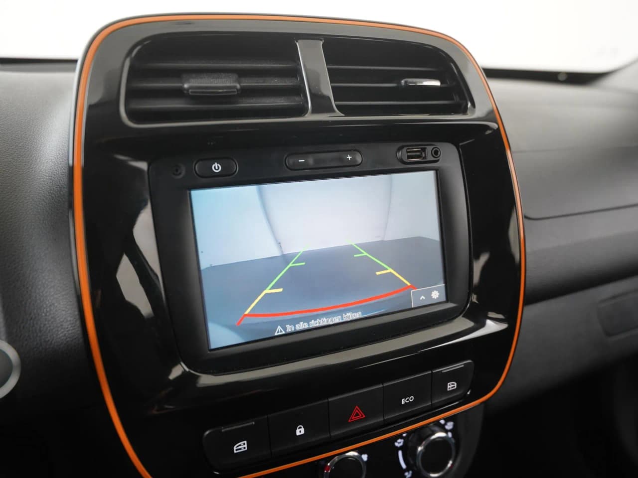 Dacia Spring Comfort Plus 27 kWh (Orange Pack), photo 15 of 29