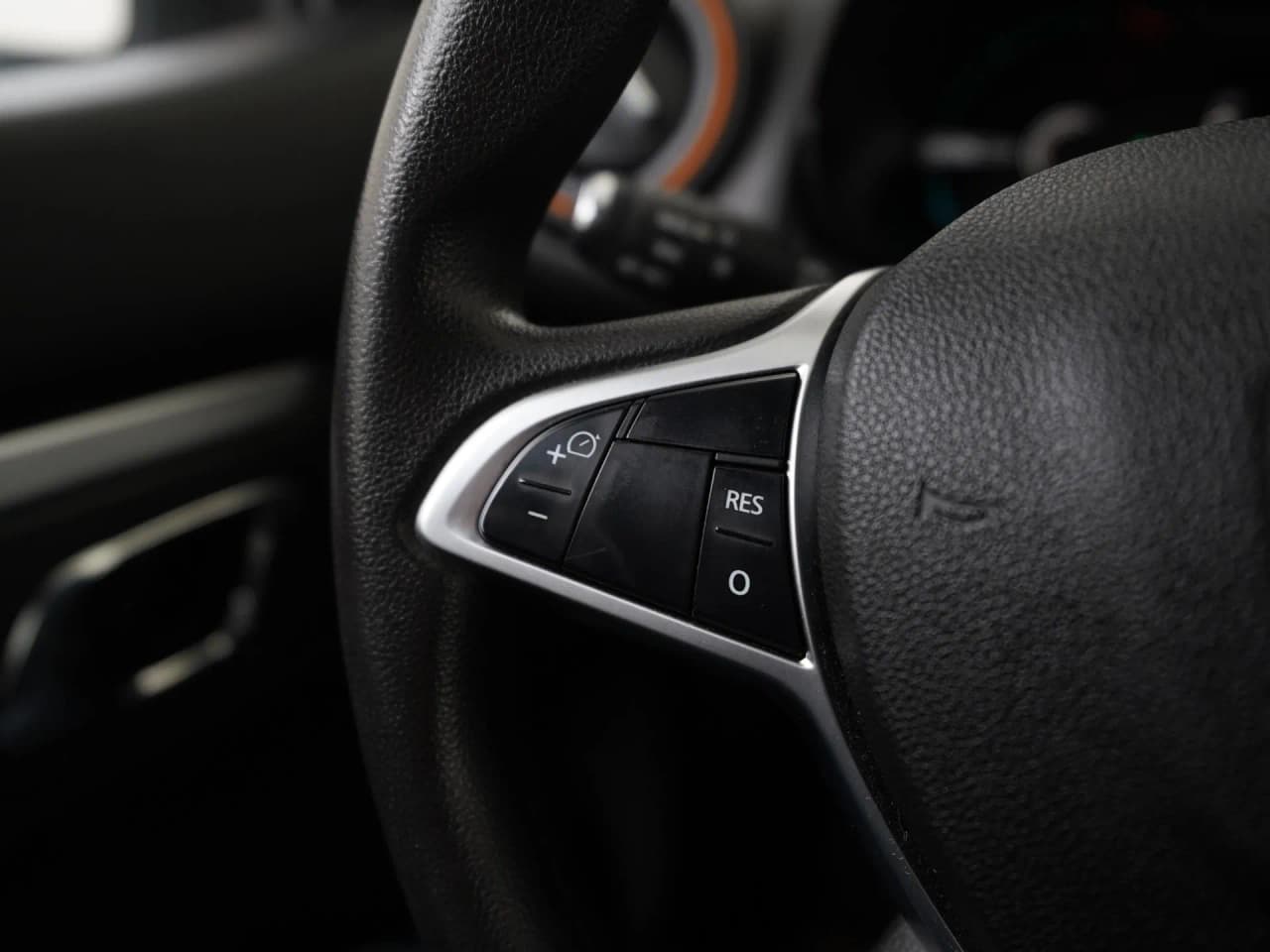 Dacia Spring Comfort Plus 27 kWh (Orange Pack), photo 8 of 29