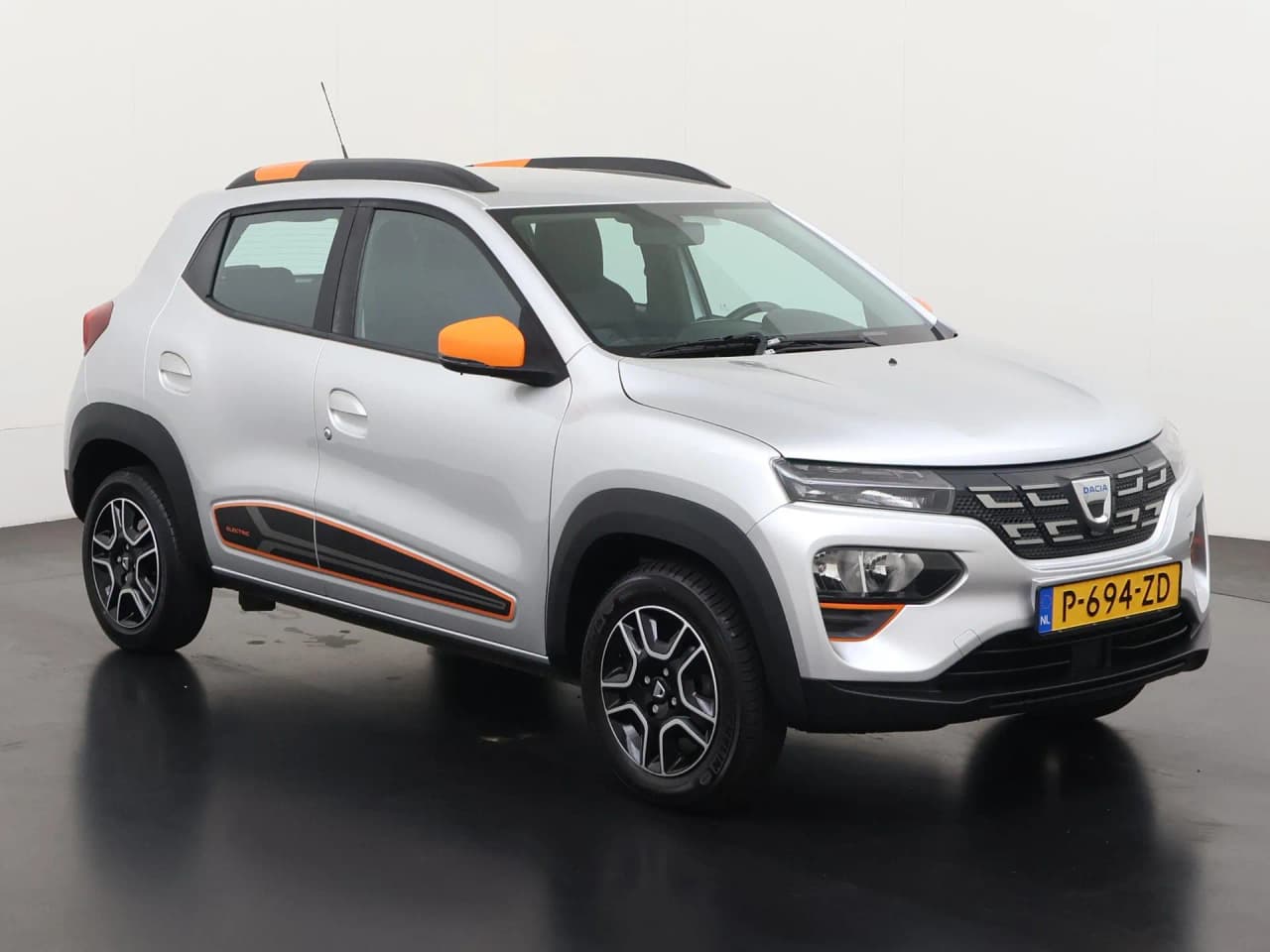 Dacia Spring Comfort Plus 27 kWh (Orange Pack), photo 29 of 29