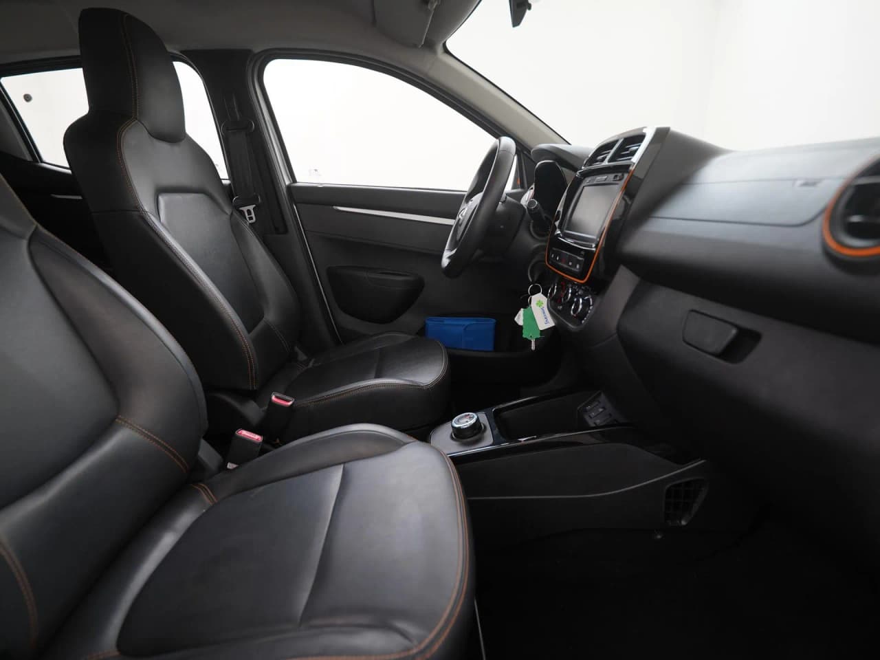Dacia Spring Comfort Plus 27 kWh (Orange Pack), photo 3 of 29