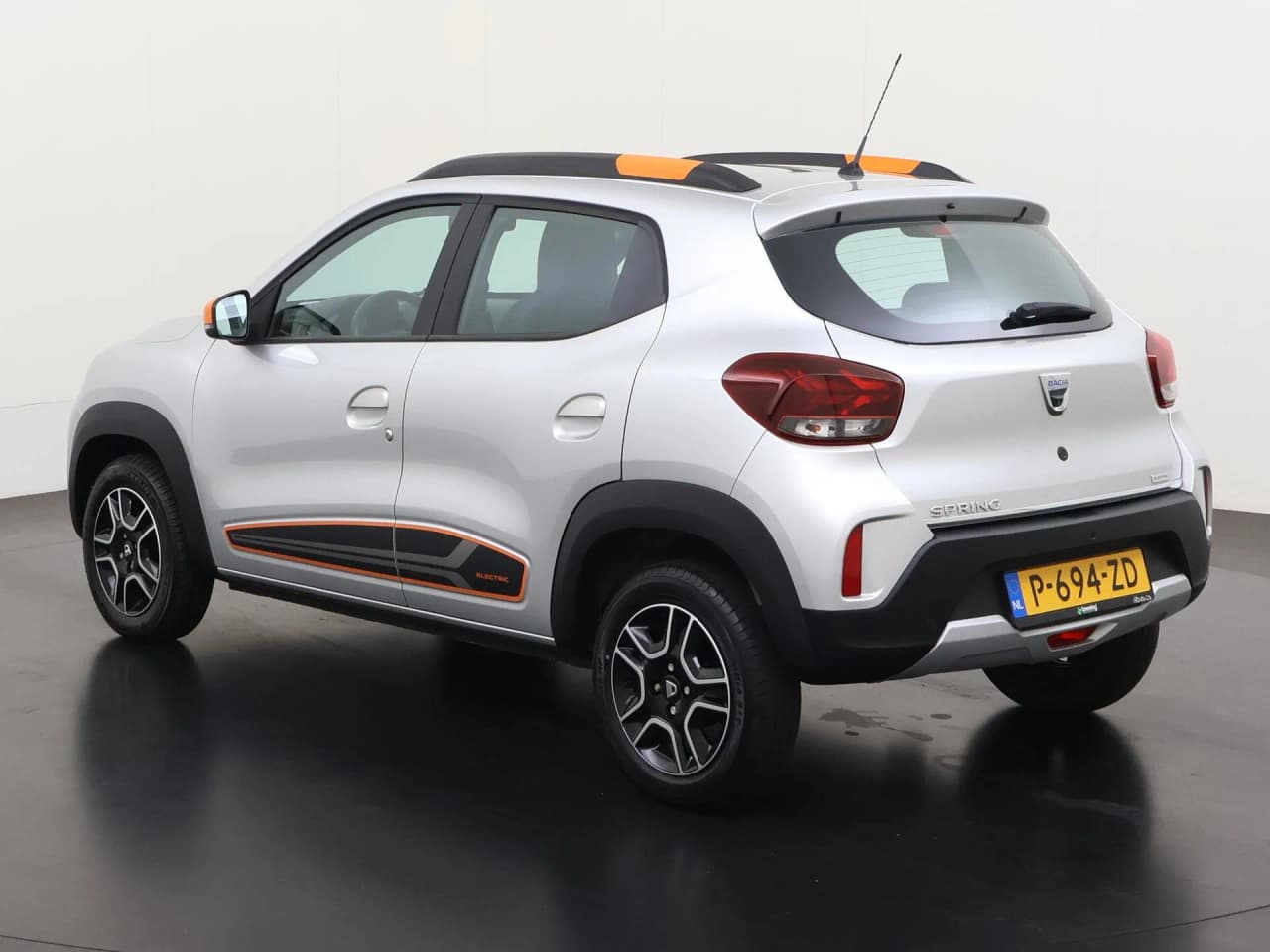 Dacia Spring Comfort Plus 27 kWh (Orange Pack), photo 7 of 29