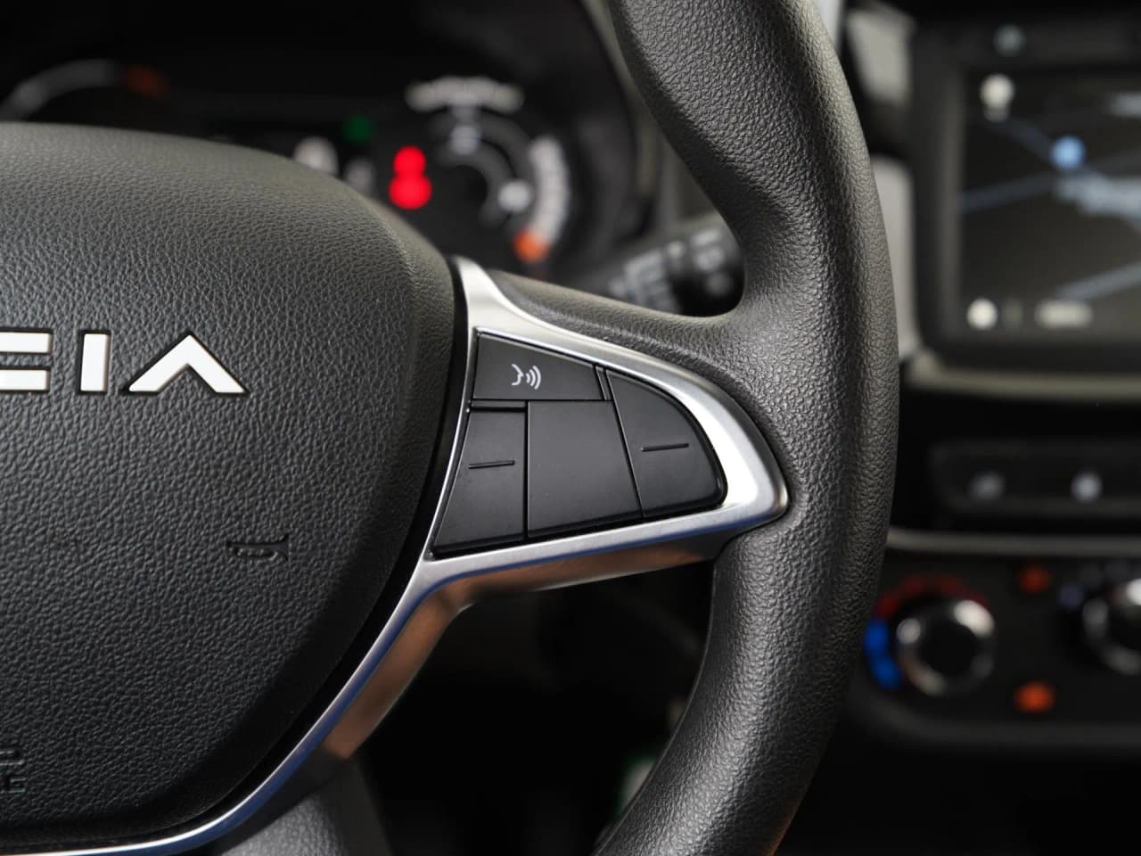 Dacia Spring Expression 27 kWh, photo 10 of 33