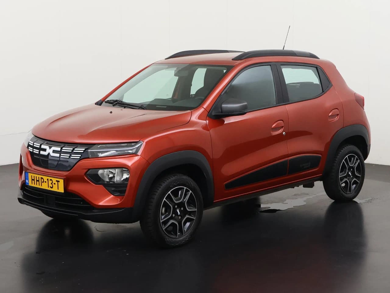Dacia Spring Expression 27 kWh, photo 1 of 33