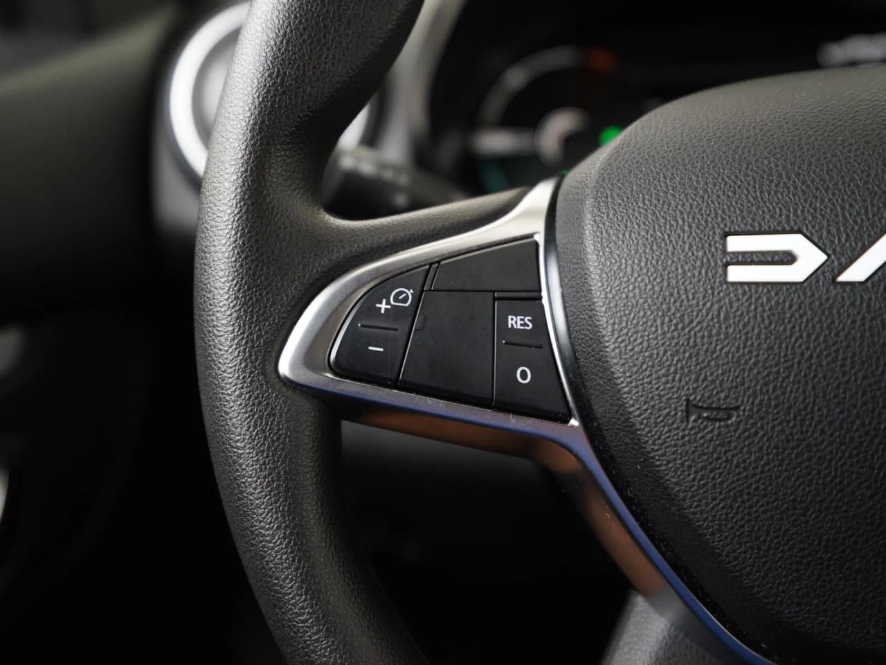 Dacia Spring Expression 27 kWh, photo 8 of 33