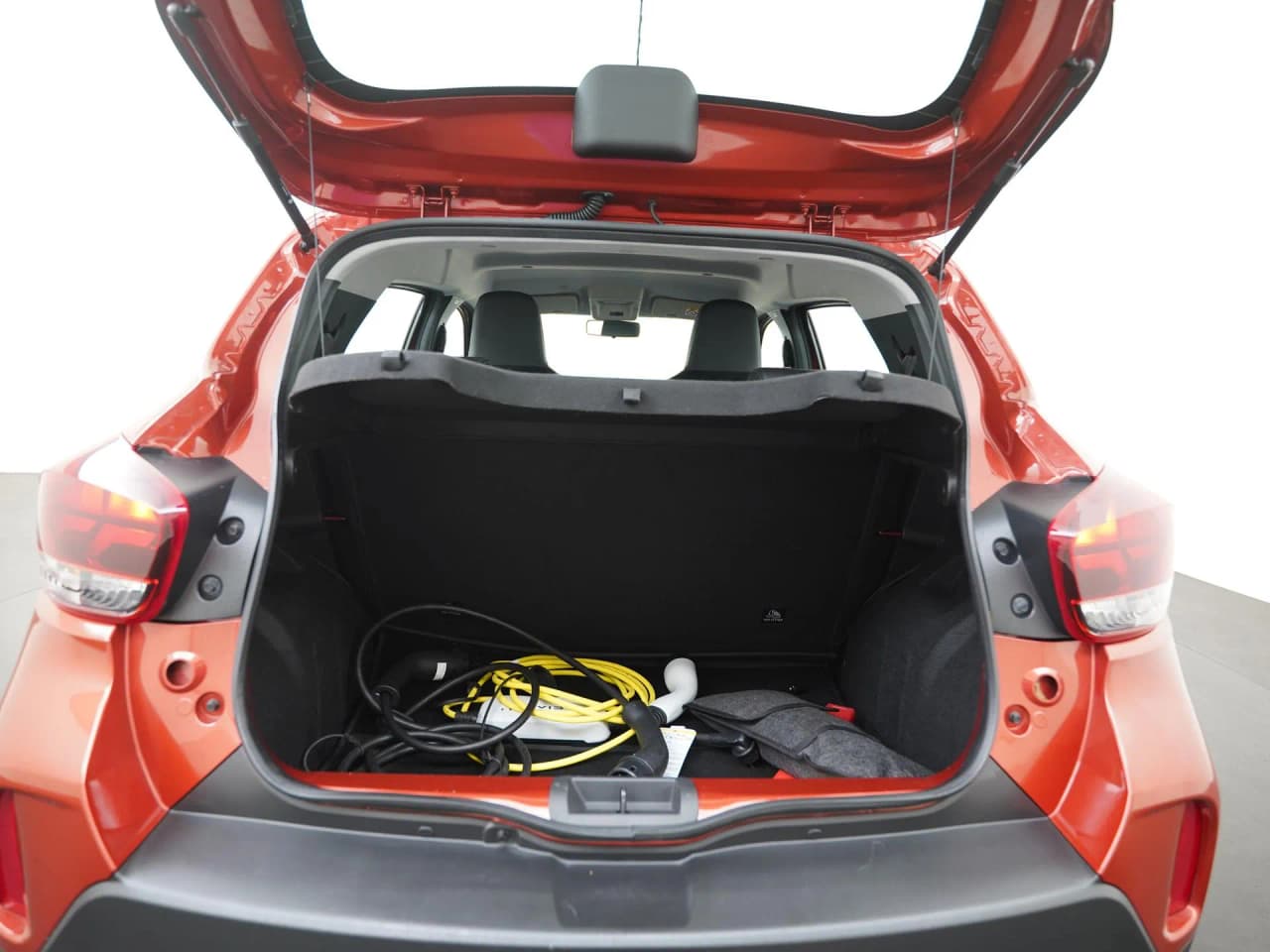 Dacia Spring Expression 27 kWh, photo 22 of 33