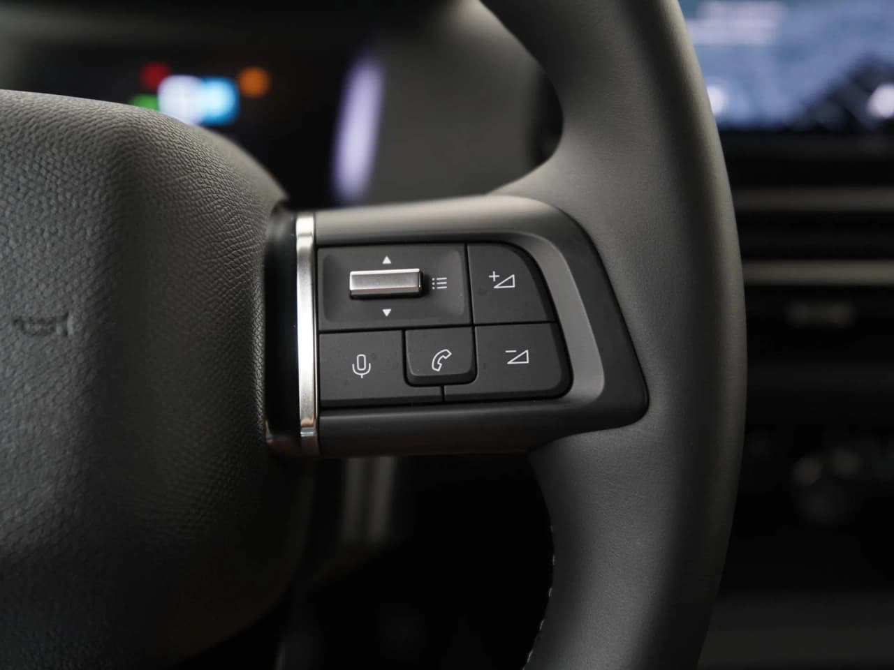Citroën Ë-C4X Shine 50 kWh, Foto 9 von 37