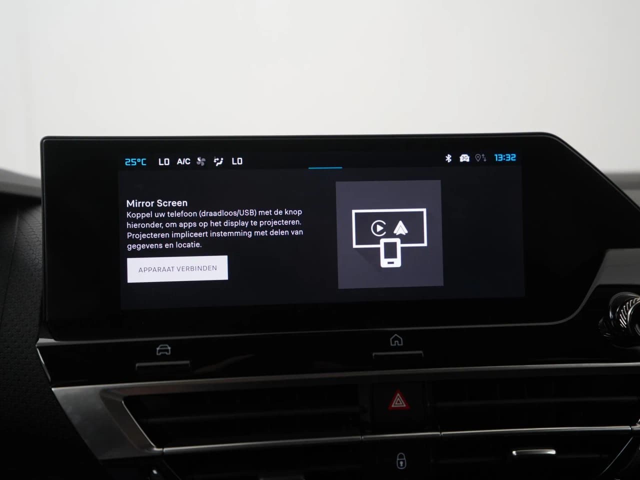 Citroën Ë-C4X Shine 50 kWh, Foto 17 von 37
