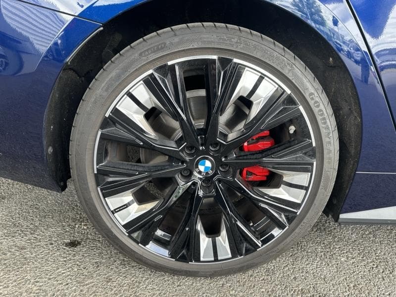 BMW i4 eDrive40 340ch M Sport, photo 6 of 8