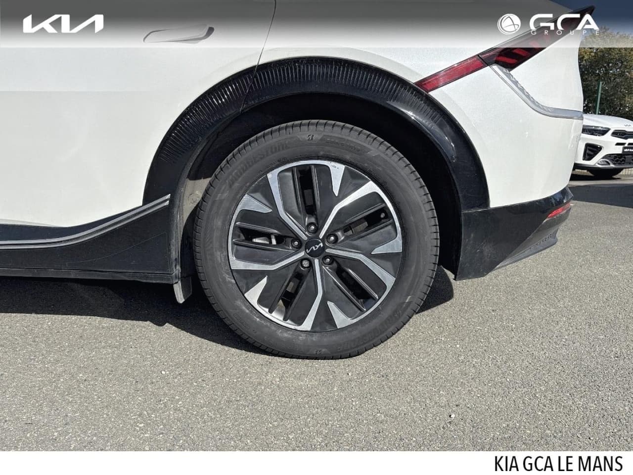 KIA EV6 229ch Air Design 2WD, photo 4 of 4