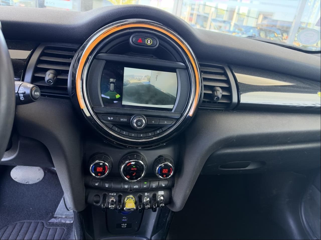 MINI Mini Cooper SE 184ch Edition Greenwich BVA, photo 6 of 7