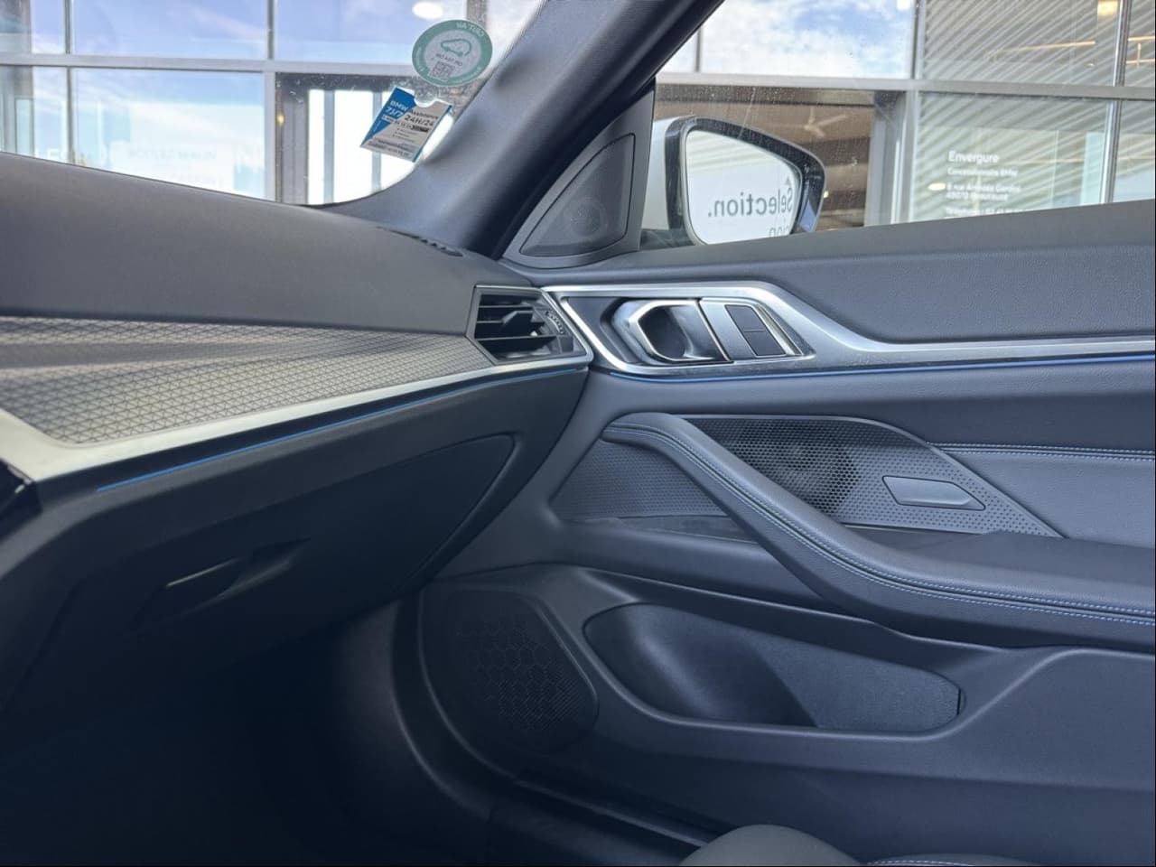 BMW i4 eDrive35 286ch M Sport, photo 3 of 4