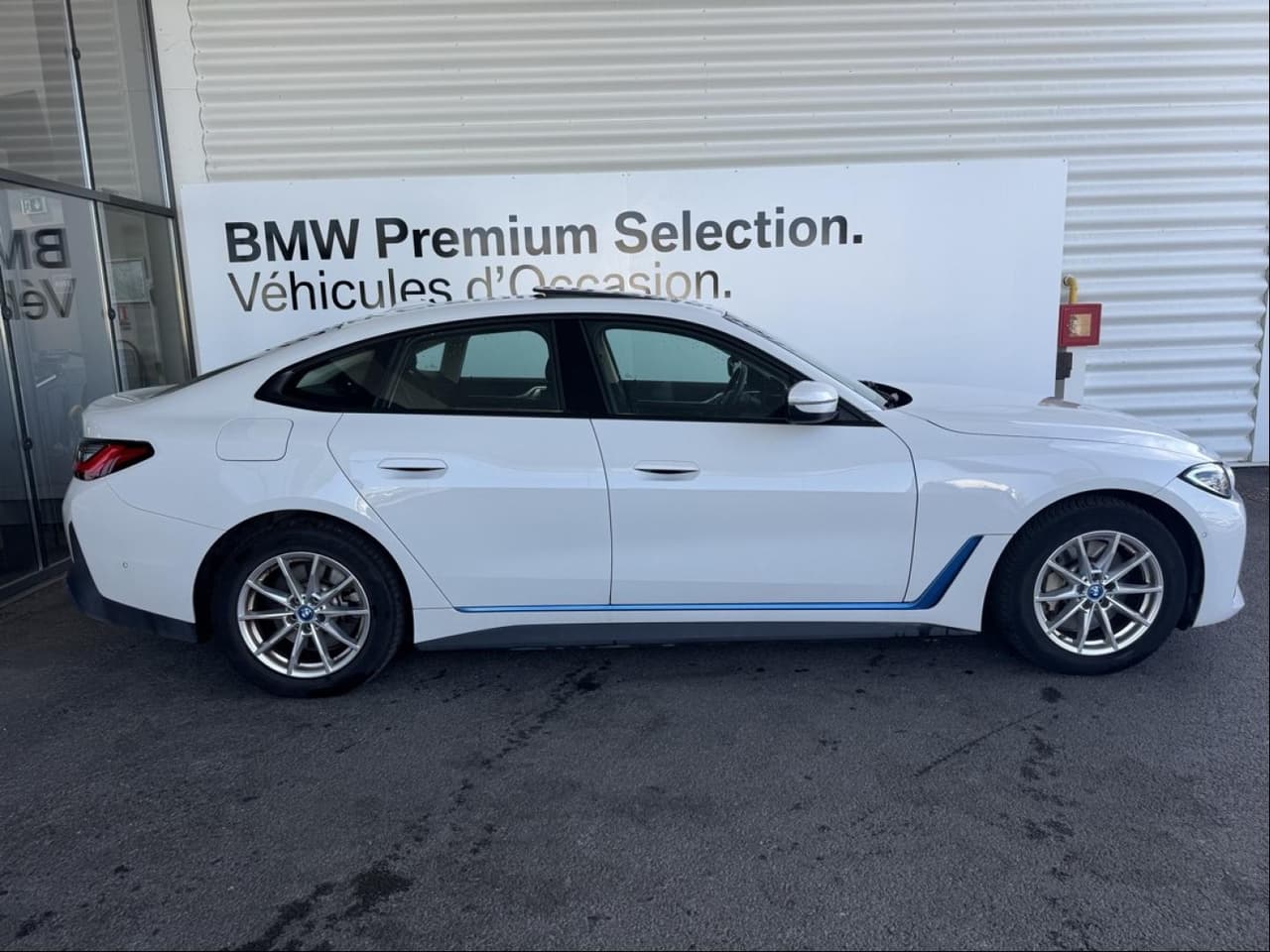 BMW i4 eDrive35 286ch, photo 1 of 4