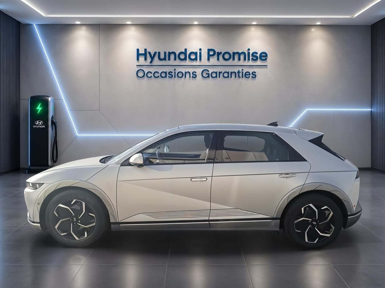 HYUNDAI Ioniq 5 77 kWh - 229ch Executive, photo 2 of 4