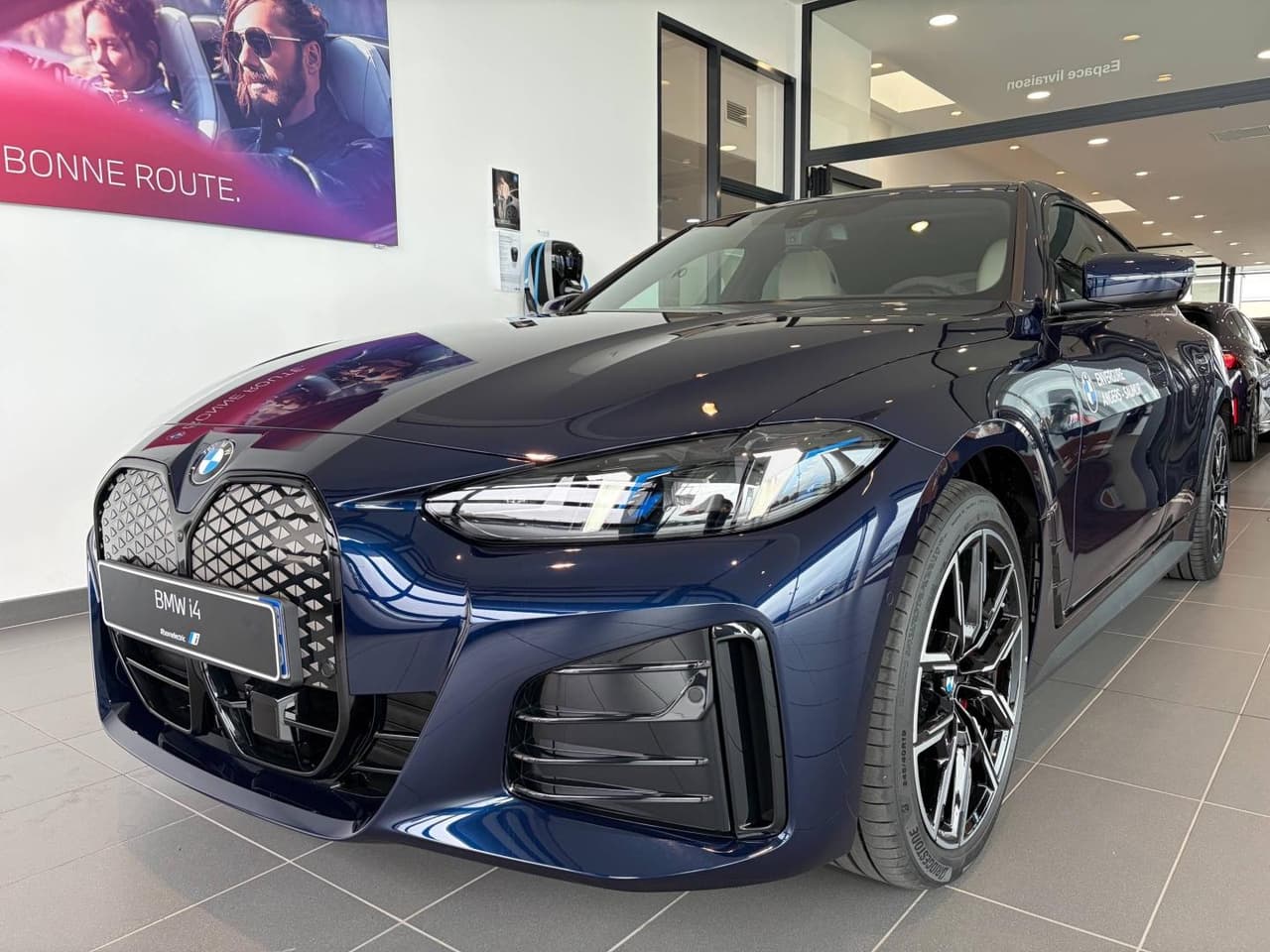 BMW i4 eDrive40 340ch M Sport, photo 1 of 4