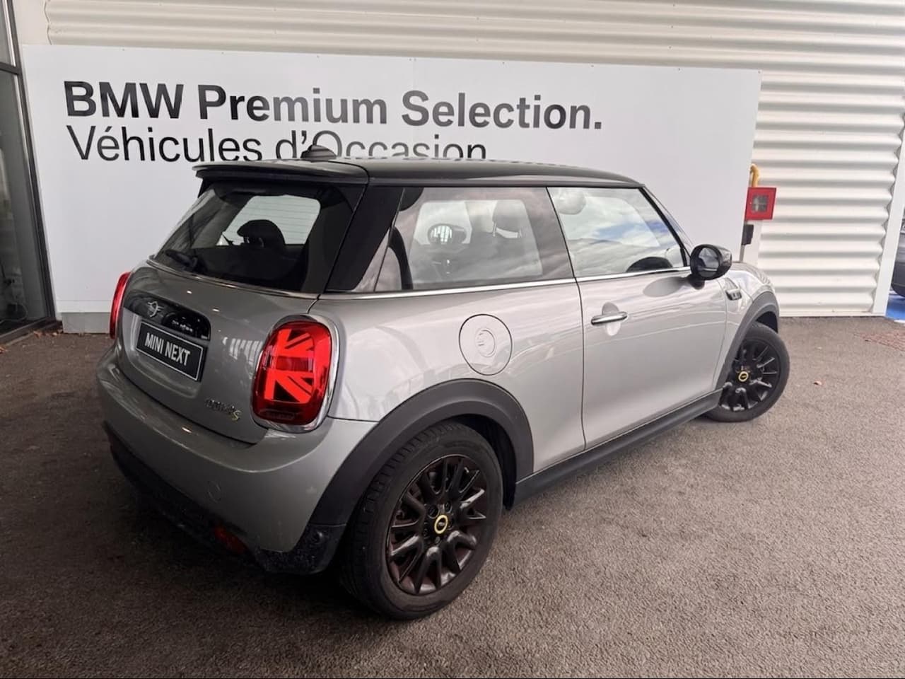 MINI Mini Cooper SE 184ch Essential BVA, photo 2 of 8