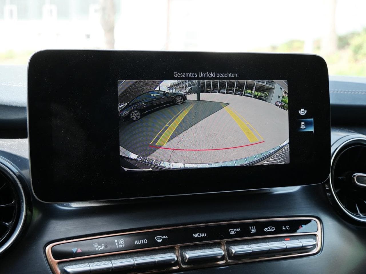 Mercedes-Benz EQV 300 lang, photo 14 of 22