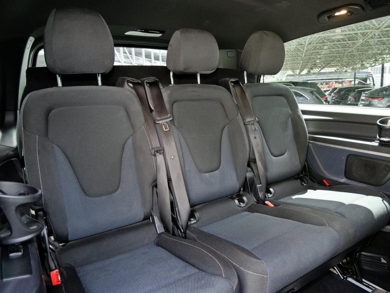 Mercedes-Benz EQV 300 lang, photo 11 of 22
