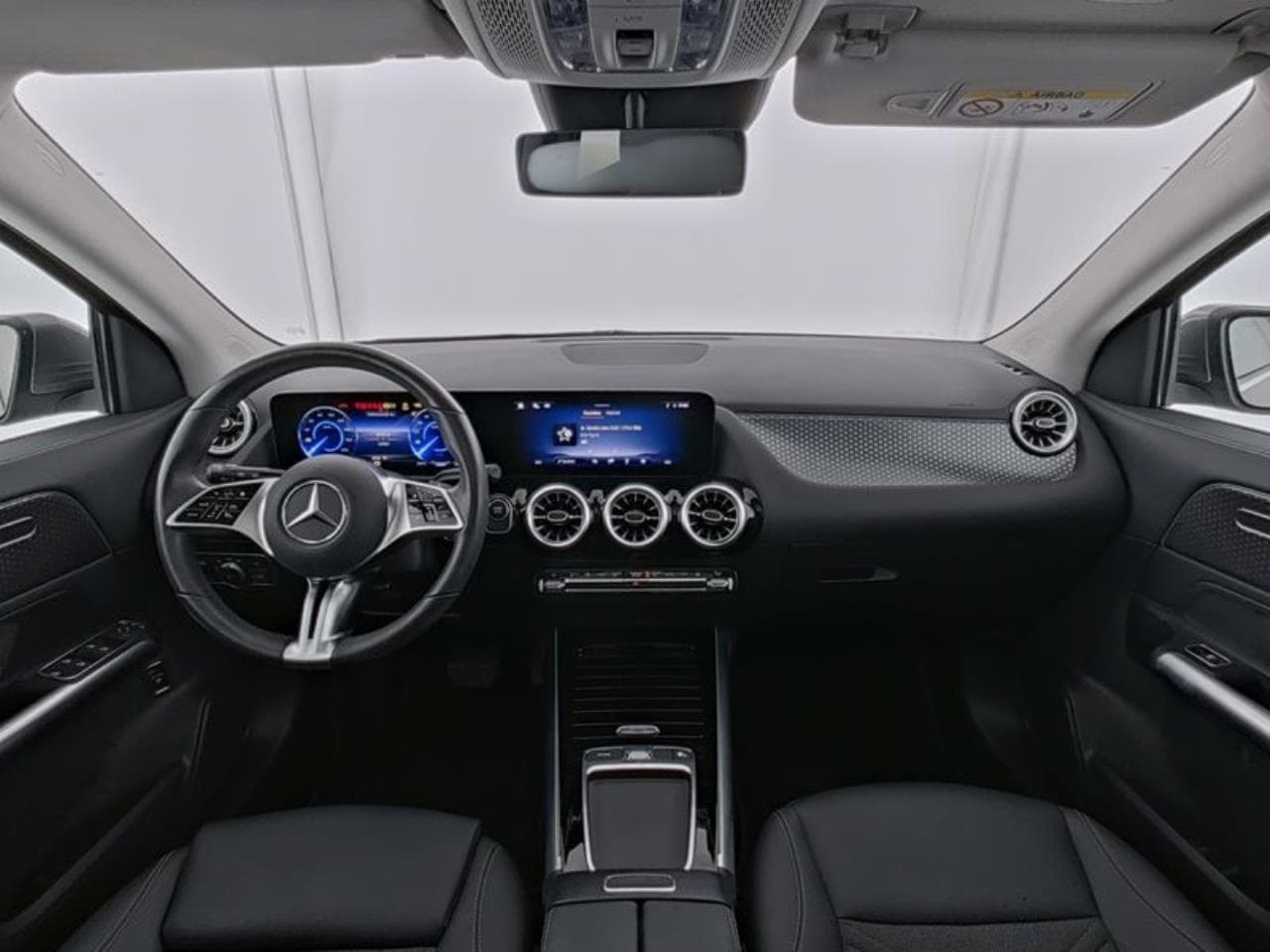Mercedes-Benz EQA 300 4M, foto 7 di 7