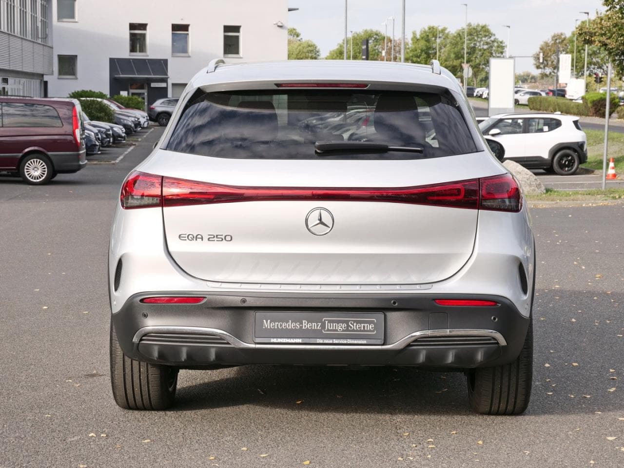 Mercedes-Benz EQA 250, photo 4 of 7