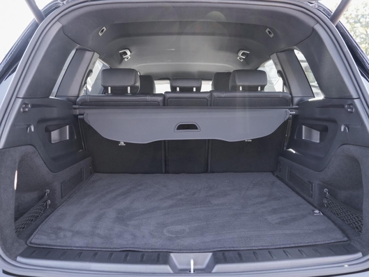 Mercedes-Benz EQB 250, photo 6 of 7