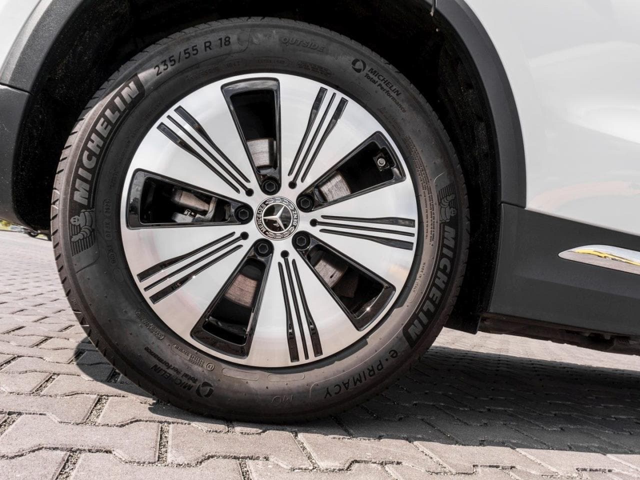 Mercedes-Benz EQA 300 4M, photo 5 of 7