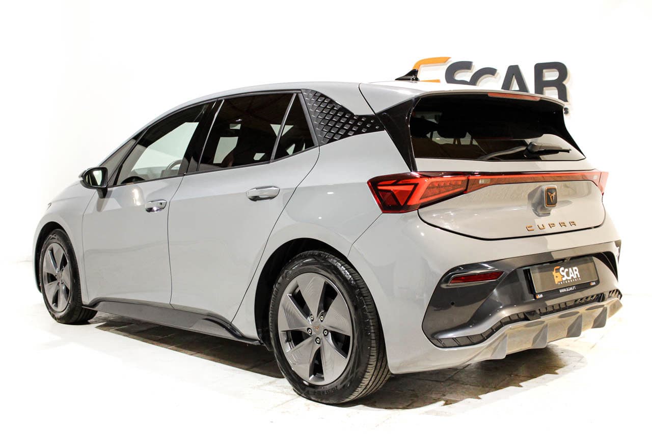 CUPRA Born 58kWh Advanced Plus, photo 3 of 33