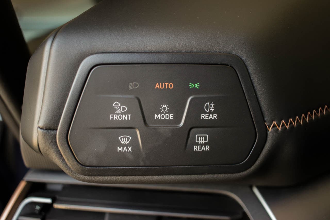 CUPRA Born 58kWh Advanced Plus, photo 11 of 33