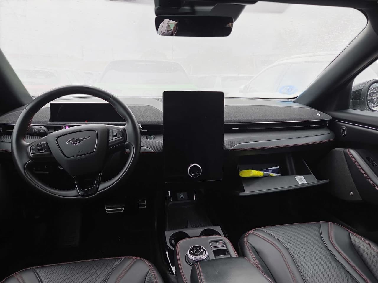 Ford Mustang Mach-E Premium RWD Extended Range, photo 5 of 5
