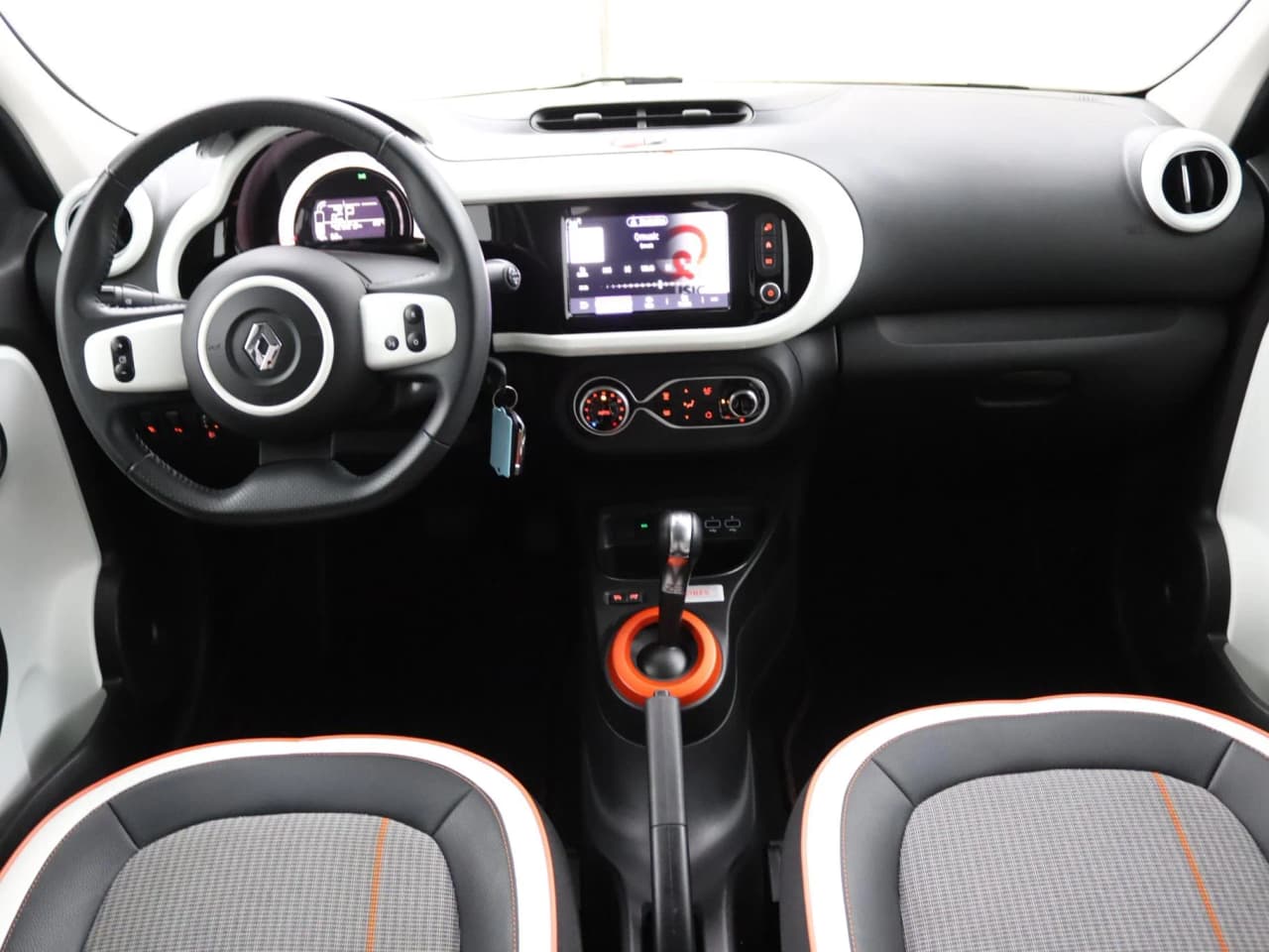 Renault Twingo Z.E. R80 Série Limitée Vibes, photo 15 of 28