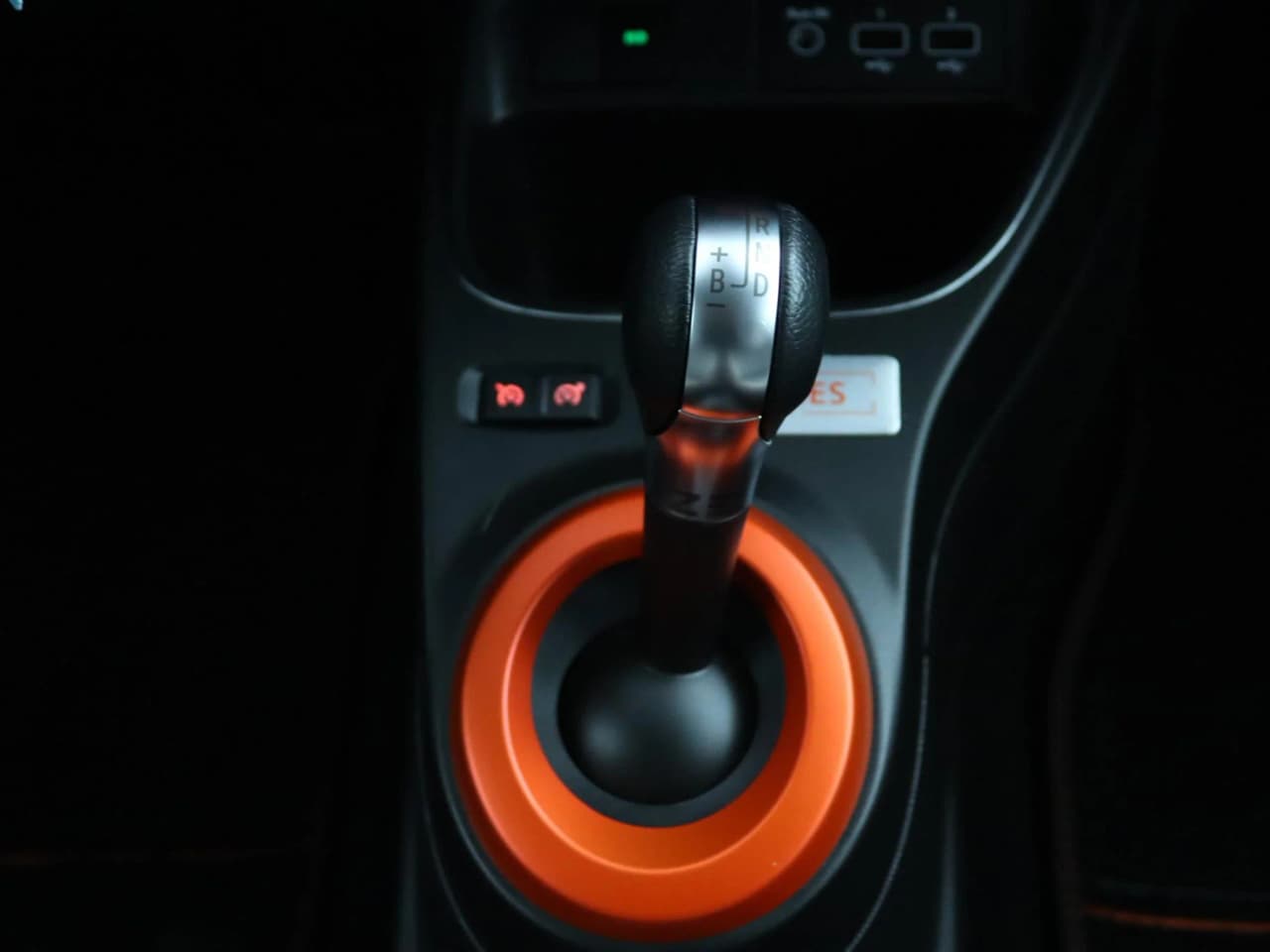 Renault Twingo Z.E. R80 Série Limitée Vibes, photo 27 of 28