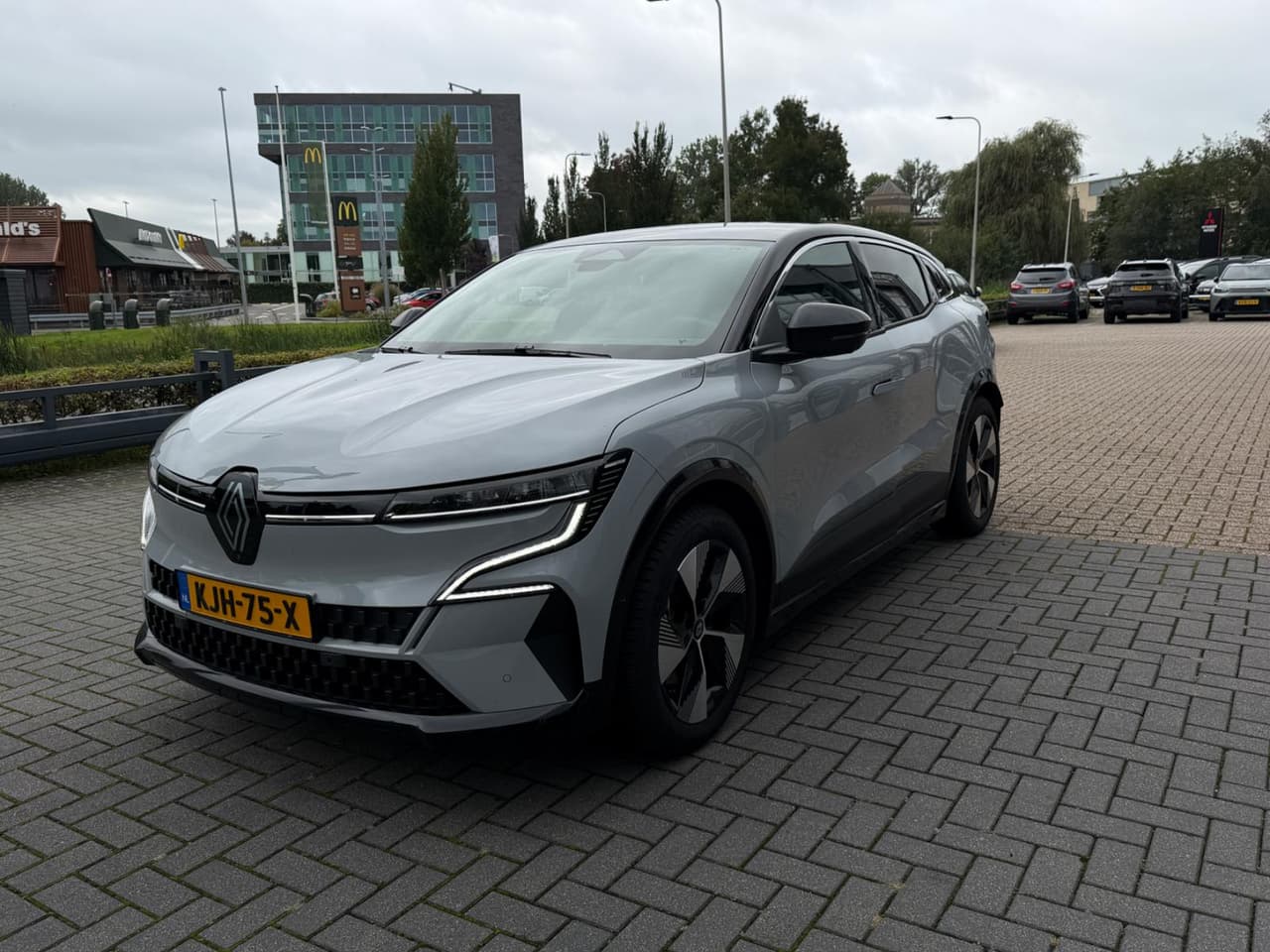 Renault Megane E-Tech techno 220 pk comfort range, photo 1 of 10