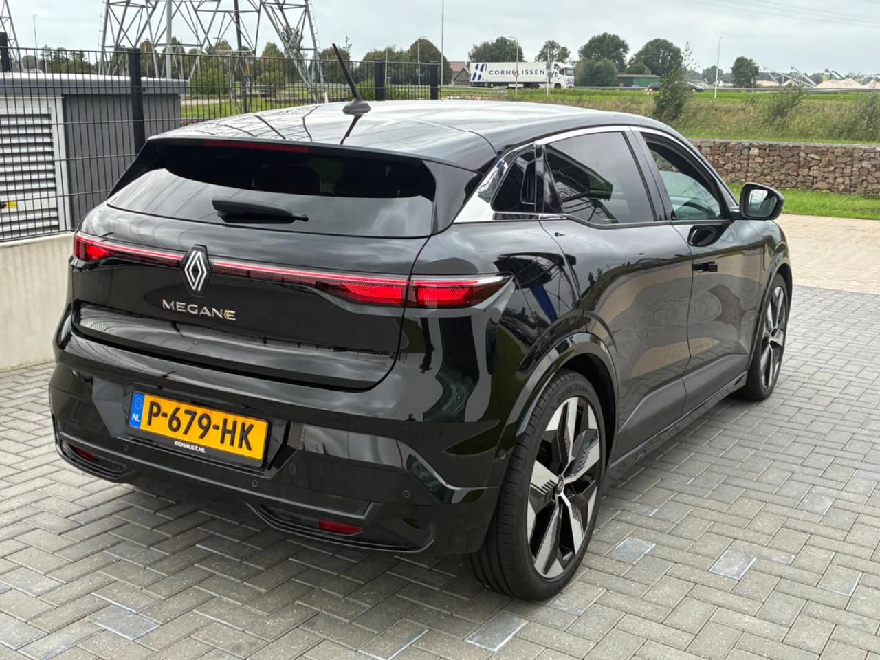 Renault Megane E-Tech techno EV60 220pk optimum charge, photo 3 of 11