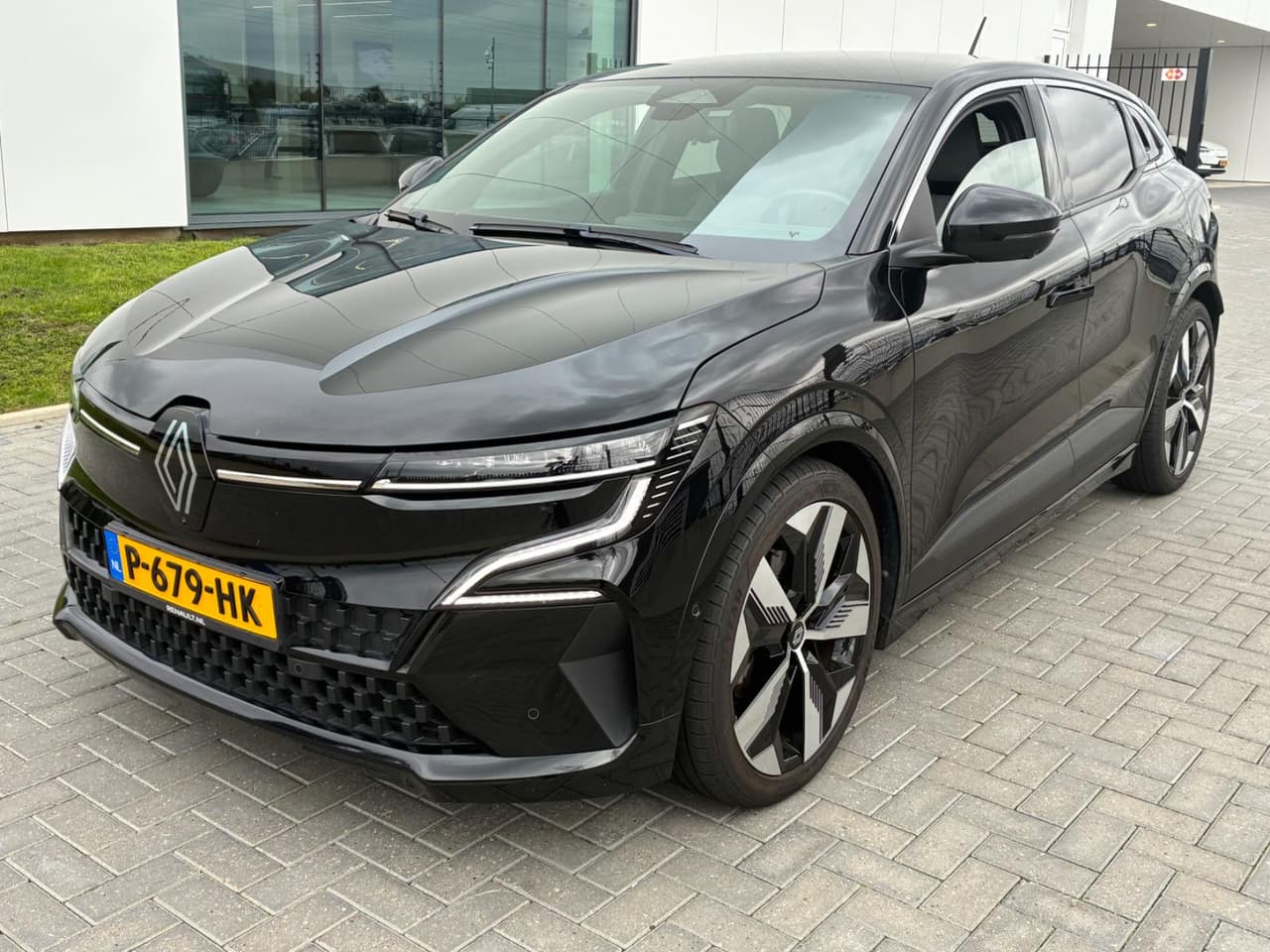 Renault Megane E-Tech techno EV60 220pk optimum charge, photo 1 of 11