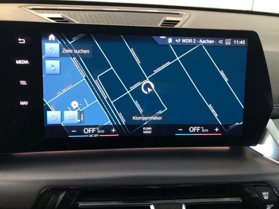 BMW iX1 xDrive30, photo 16 of 21