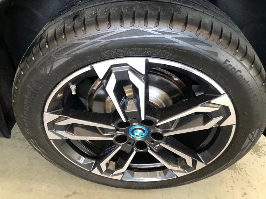 BMW iX1 xDrive30, photo 19 of 21