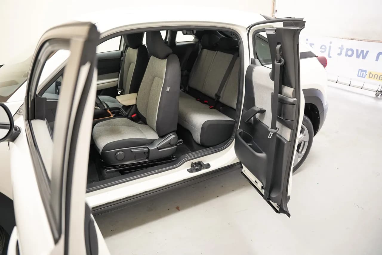 Mazda MX-30 e-SkyActiv 145 36 kWh, foto 10 di 34