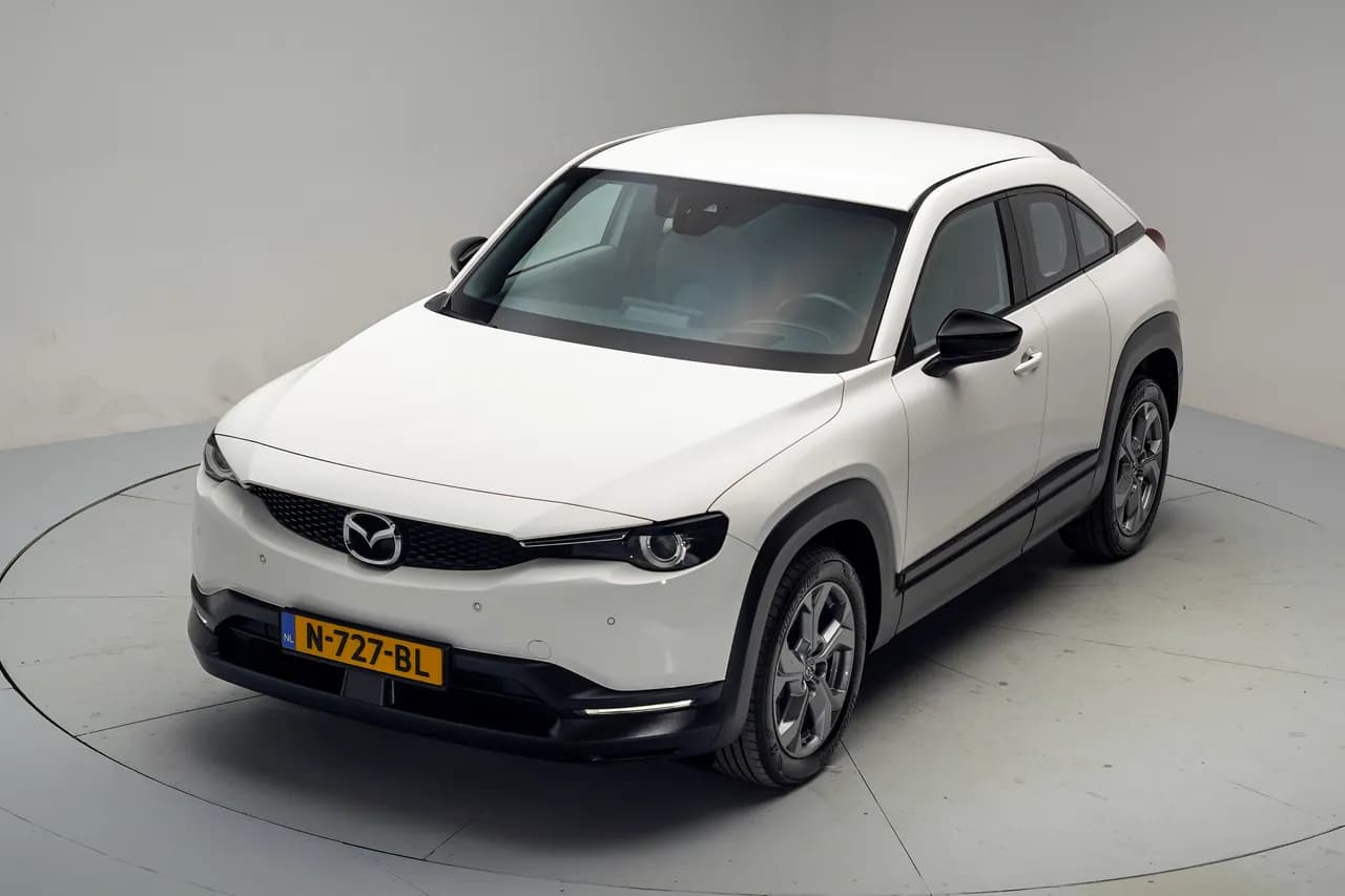 Mazda MX-30 e-SkyActiv 145 36 kWh, foto 13 di 34