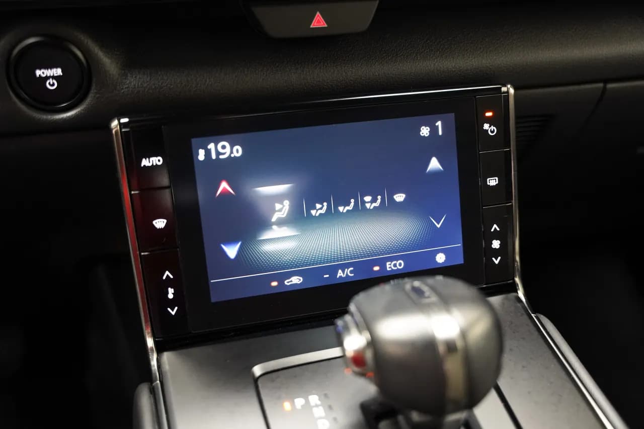 Mazda MX-30 e-SkyActiv 145 36 kWh, foto 8 di 34