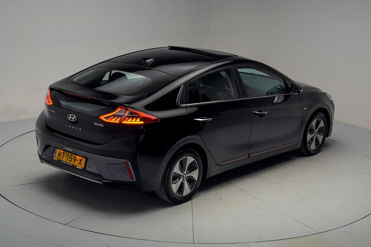 Hyundai Ioniq Premium EV, фото 15 з 45
