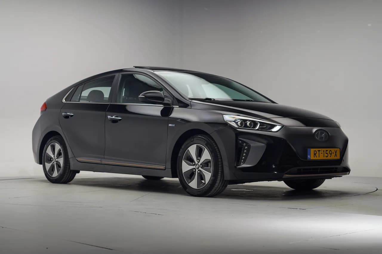 Hyundai Ioniq Premium EV, фото 43 з 45