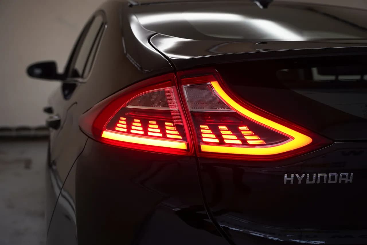 Hyundai Ioniq Premium EV, фото 40 з 45