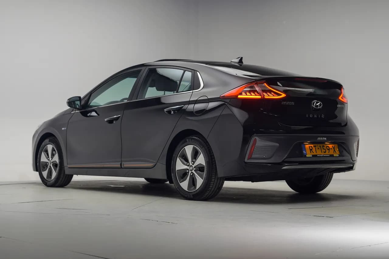 Hyundai Ioniq Premium EV, фото 3 з 45