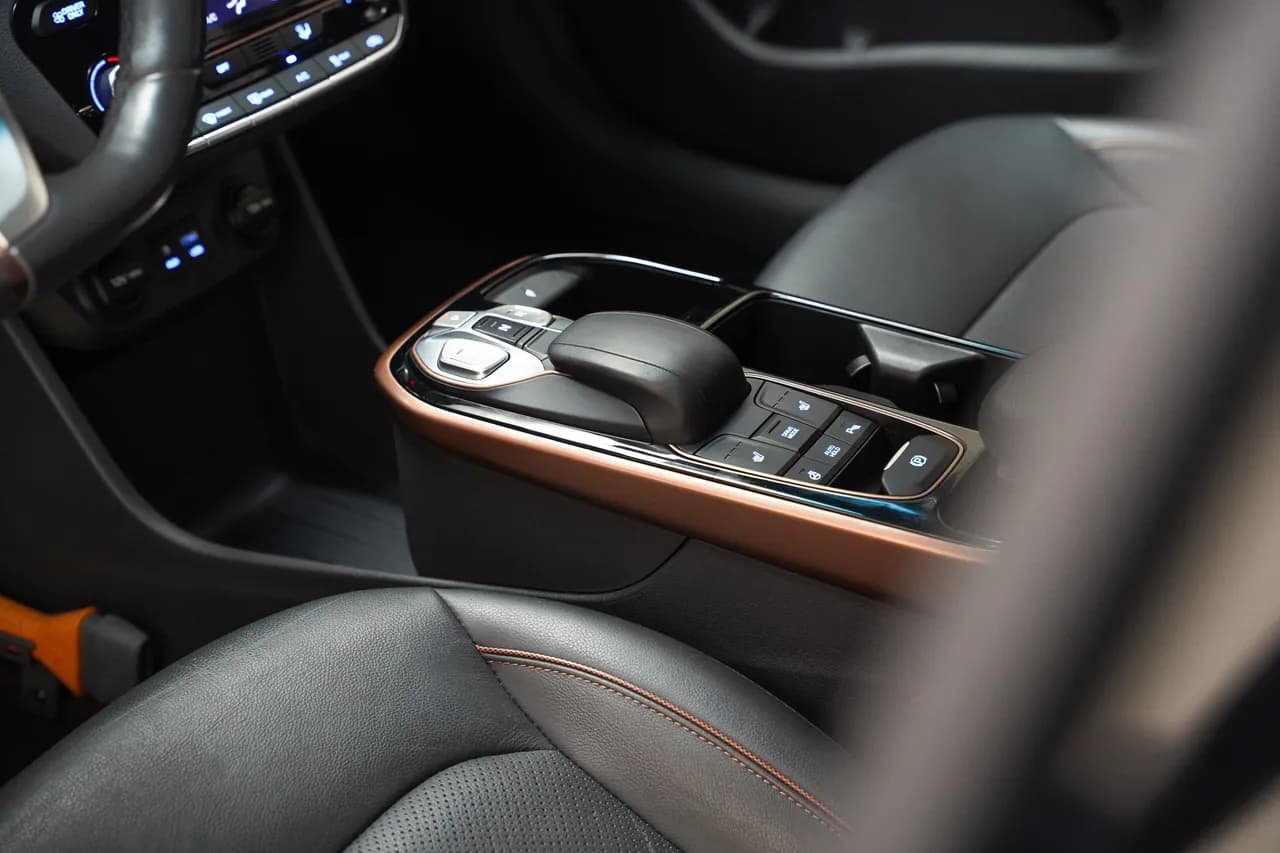 Hyundai Ioniq Premium EV, фото 26 з 45