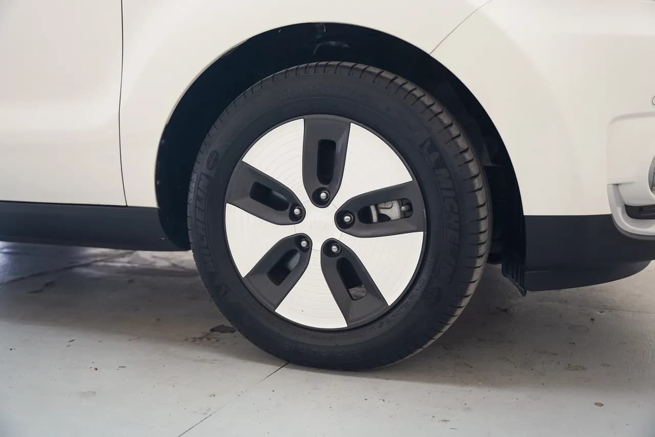 Kia Soul EV Edition 30 KWh Aut., foto 30 di 39