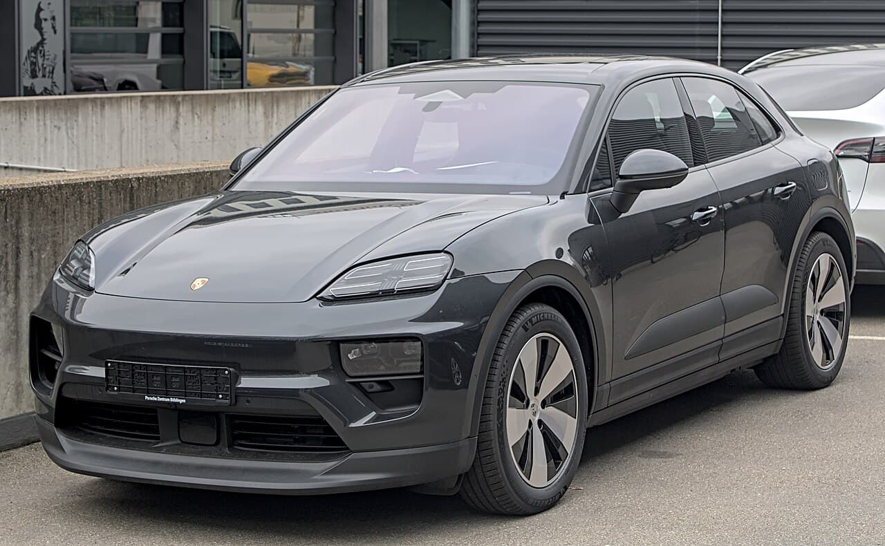 Porsche Macan Electric