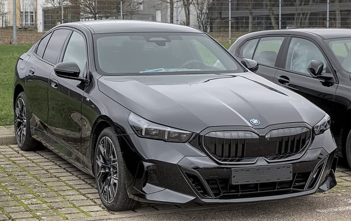 BMW 5 Series (G60/G61)
