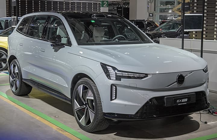 Volvo EX90